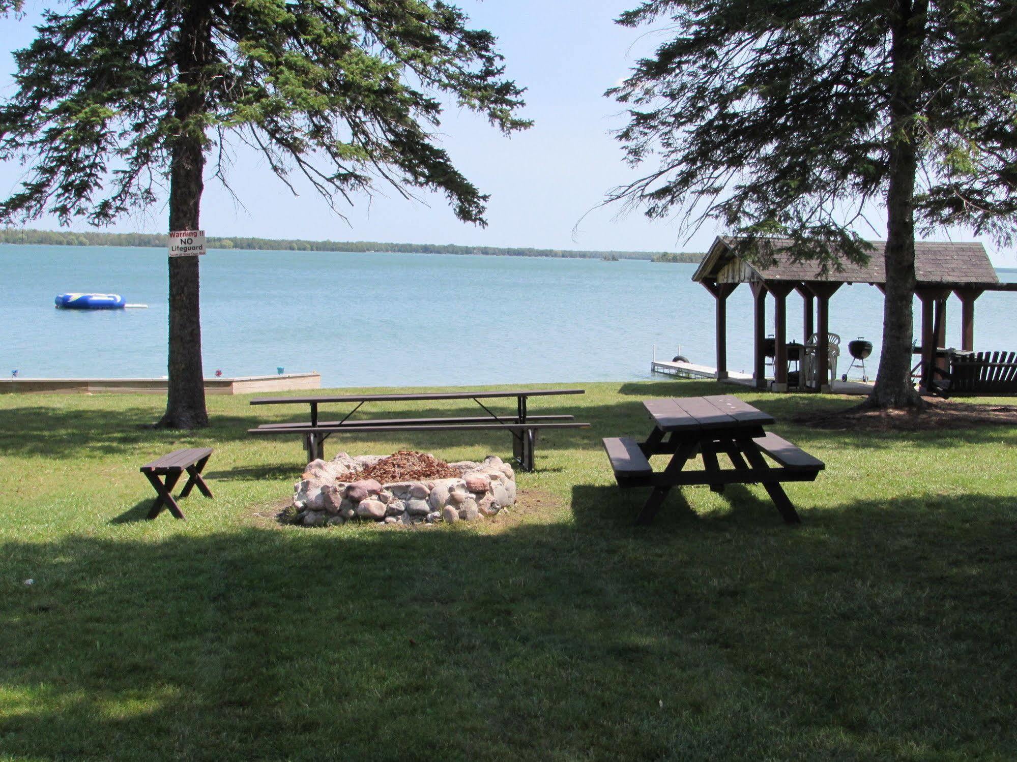 Grand Lake Resort Presque Isle Ngoại thất bức ảnh